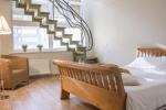 Przestronny (50qw.m) dwa pokoje apartament z tarasem i osobnym wejściem