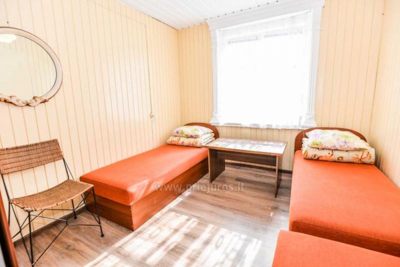 Pokoje do wynajęcia nek w Połądze, тylko od 7 EUR za osobę.