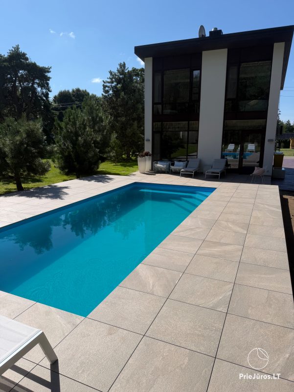 Luksusowy dom do wynajęcia Pusyno Oaze: Jacuzzi, taras