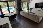 Luksusowy dom do wynajęcia Pusyno Oaze: Jacuzzi, taras