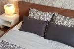 Nowocześnie urządzony apartament z przytulnym tarasie