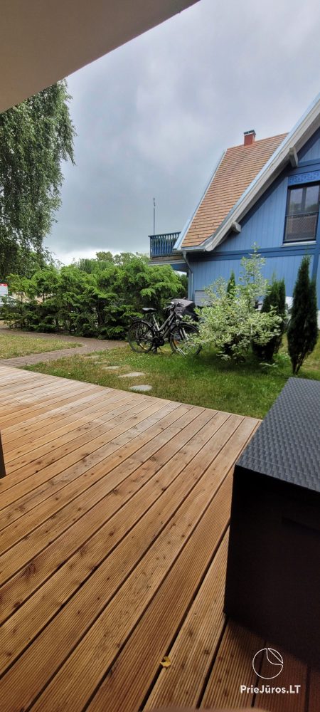 Przytulny apartament w miejscowości Preila z tarasami i widokiem w pobliżu Zalewu Kurońskiego