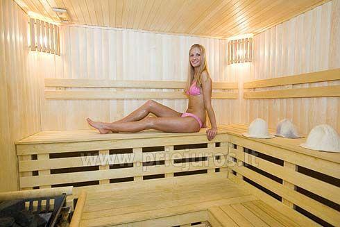 Sauna, basen w Zuvedra Palangos hotelu