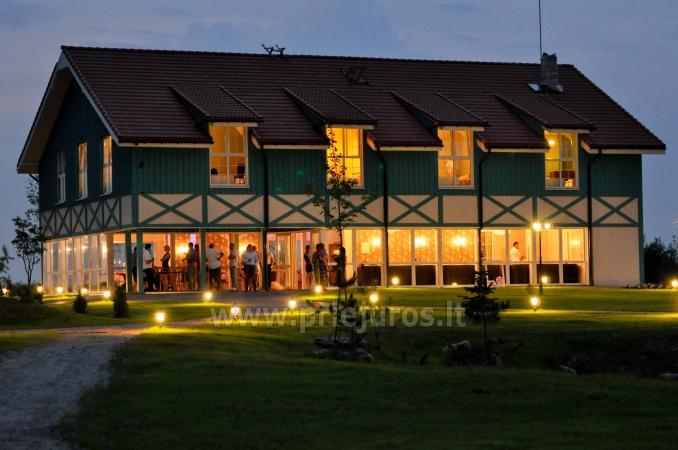 Sala bankietowa w gospodarstwie w Klajpedskim rejonie Zupe - 1