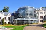 Muzeum Kretinga z ogrodem zimowym, parkiem, dworkiem wodnym