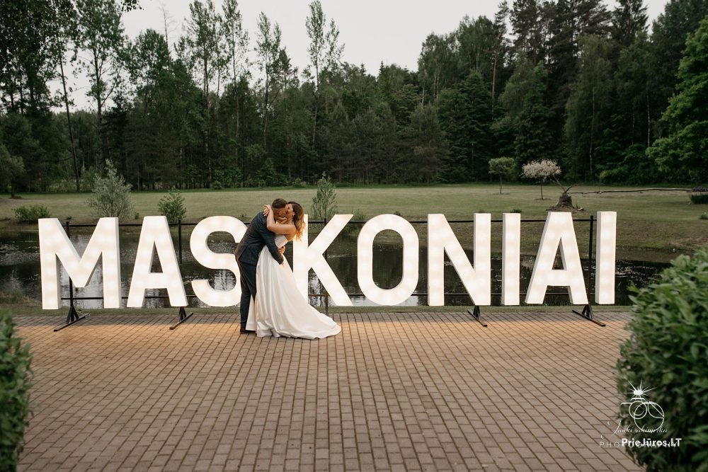 Lekkie litery do wynajęcia