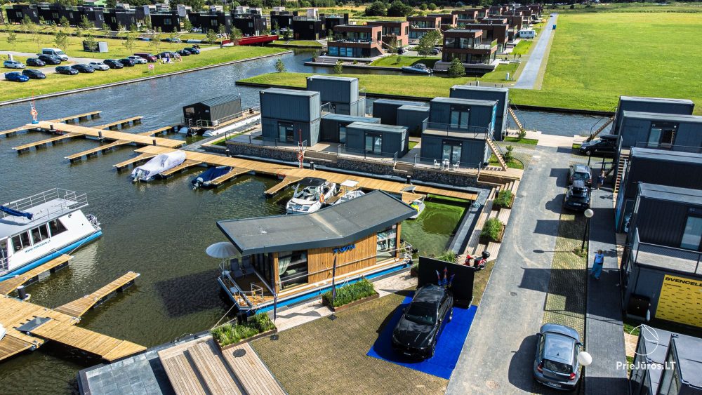 Domy na wodzie "Twin Boats" - produkcja i sprzedaż