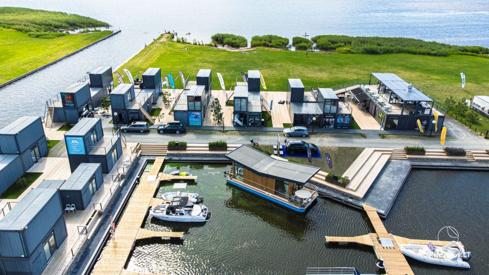 Domy na wodzie "Twin Boats" - produkcja i sprzedaż