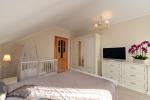 Czteroosobowy apartament (45 m²) dwupokojowy na drugim piętrze