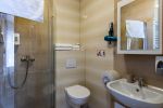 Nr. 4 Pokój dwuosobowy (2+1) na pierwszym piętrze z tarasem