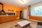 Dwupokojowy apartament z aneksem kuchennym (2+2+1) na pierwszym piętrze z osobnym wejściem od podwórza - 5