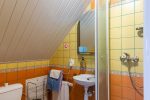 Pokój dwuosobowy na poddaszu na drugim piętrze - 3
