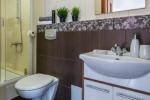 Nr. 2 Apartamenty Salvador Dali - dwa pokoje z balkonem i przestronnym ogródkiem.