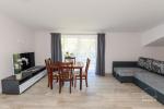 No. III luxury apartment on the third floor