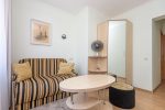 Nr 202 Apartament dwupokojowy (2 + 1) na II piętrze z własnym prysznicem i WC