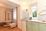 Nr 204 Apartament dwupokojowy (2 + 2) na II piętrze z kuchnią, prysznicem i WC - 3