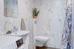 „Pušis karalienė” - podwójne apartamenty z tarasem i SPA (77 m²)