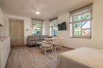 NIE. 4 apartamenty - 4