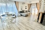 Spacious, three bedrooms house with glazed terrace in Kunigiskiai