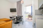 Pomarańczowy apartament z tarasem dla 4 osób 40 m2. - 4
