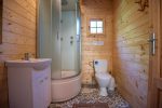 Rooms for 3-5 persons in private house and quadruple holiday houses