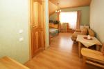 Nr. 4 pokój czteroosobowy z salonem i balkonem - 1