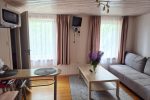Nr 2 Dwupokojowe mieszkanie z aneksem kuchennym, łazienka z WC. Na 2 piętro - 1
